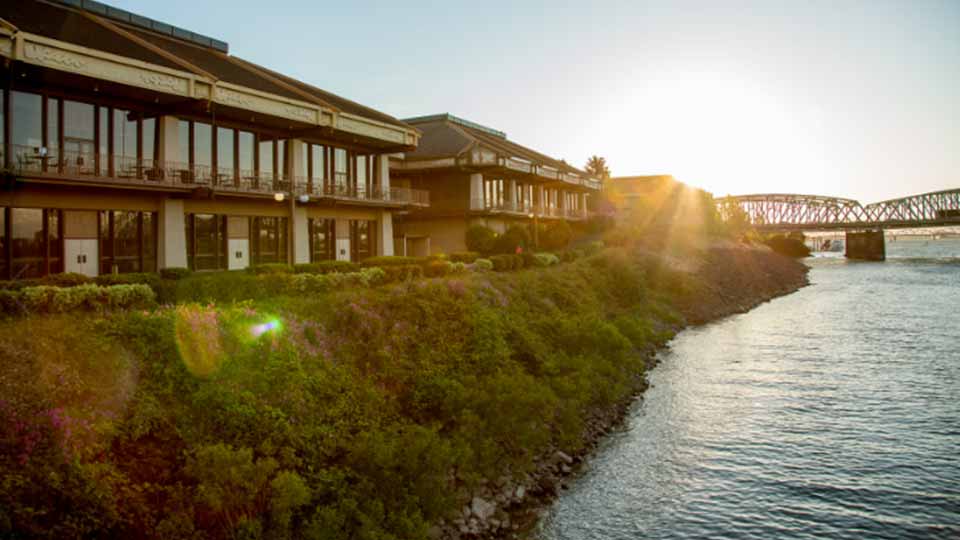 Red Lion Jantzen Beach Hotel